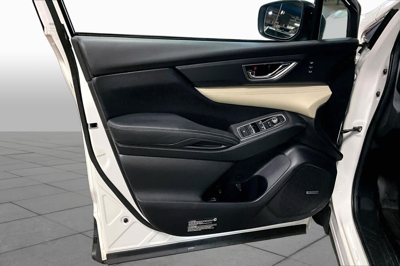 Used 2022 Crystal White Pearl Subaru Limited image 20