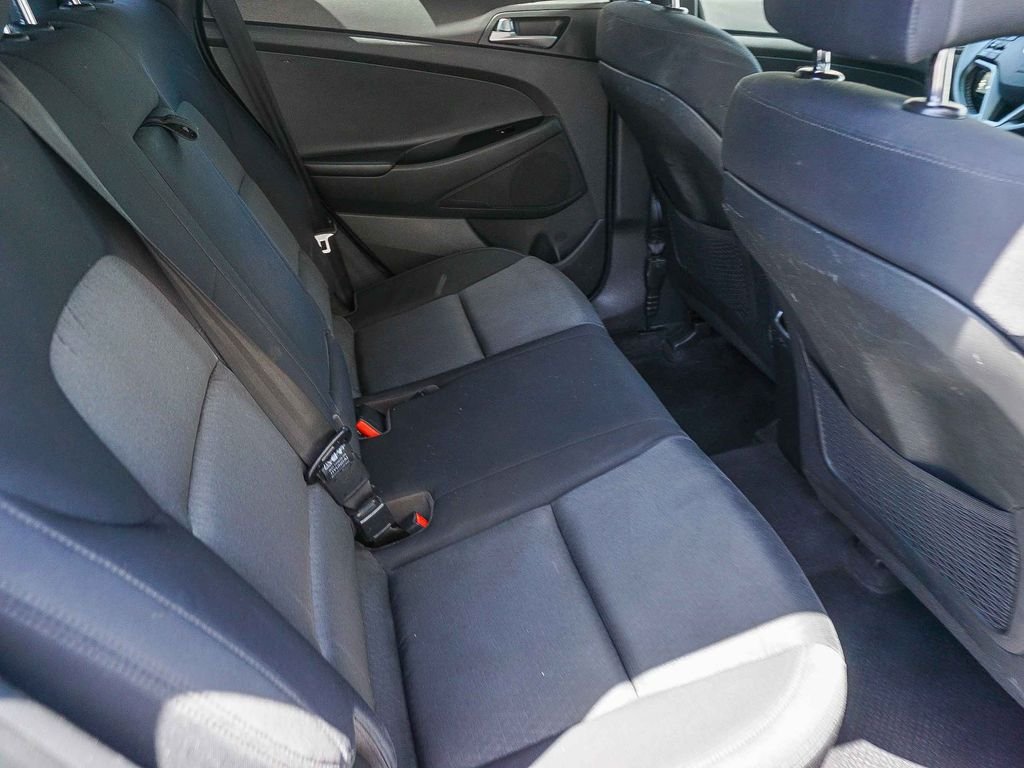 Used 2017 Gray Hyundai Value image 13
