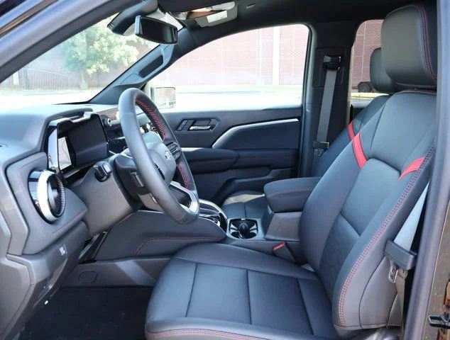 2026 Chevrolet Colorado Z71 - Photo 11