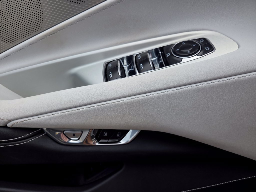 2025 Chevrolet Corvette 2LT - Photo 21