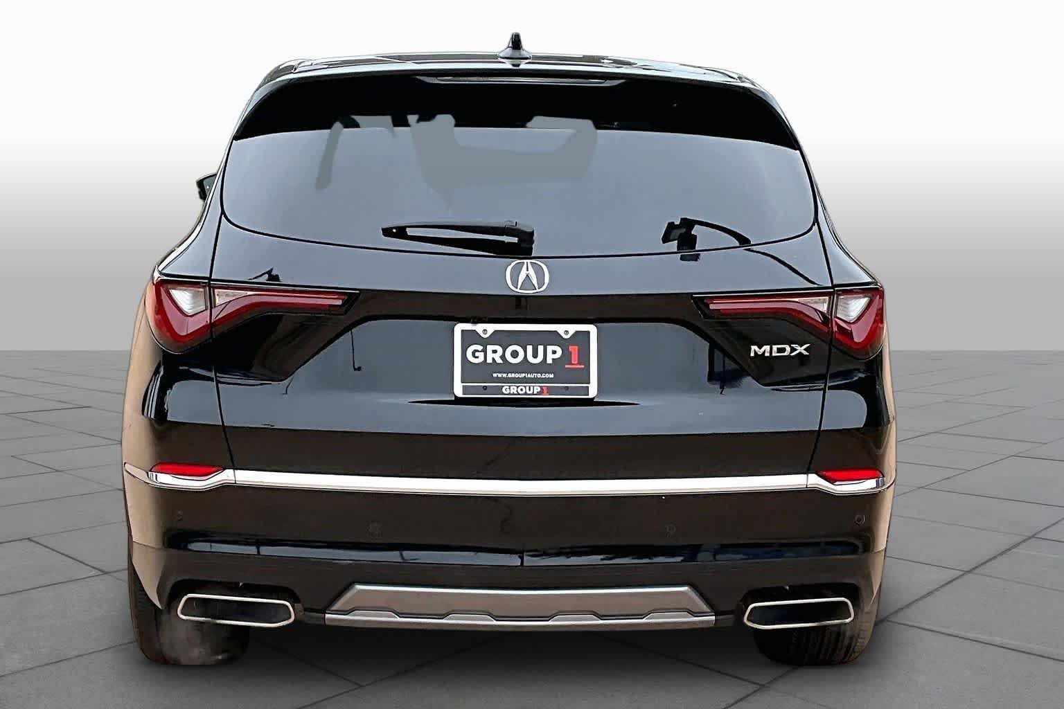 Used 2025 Majestic Black Pearl Acura w/Technology Package image 9