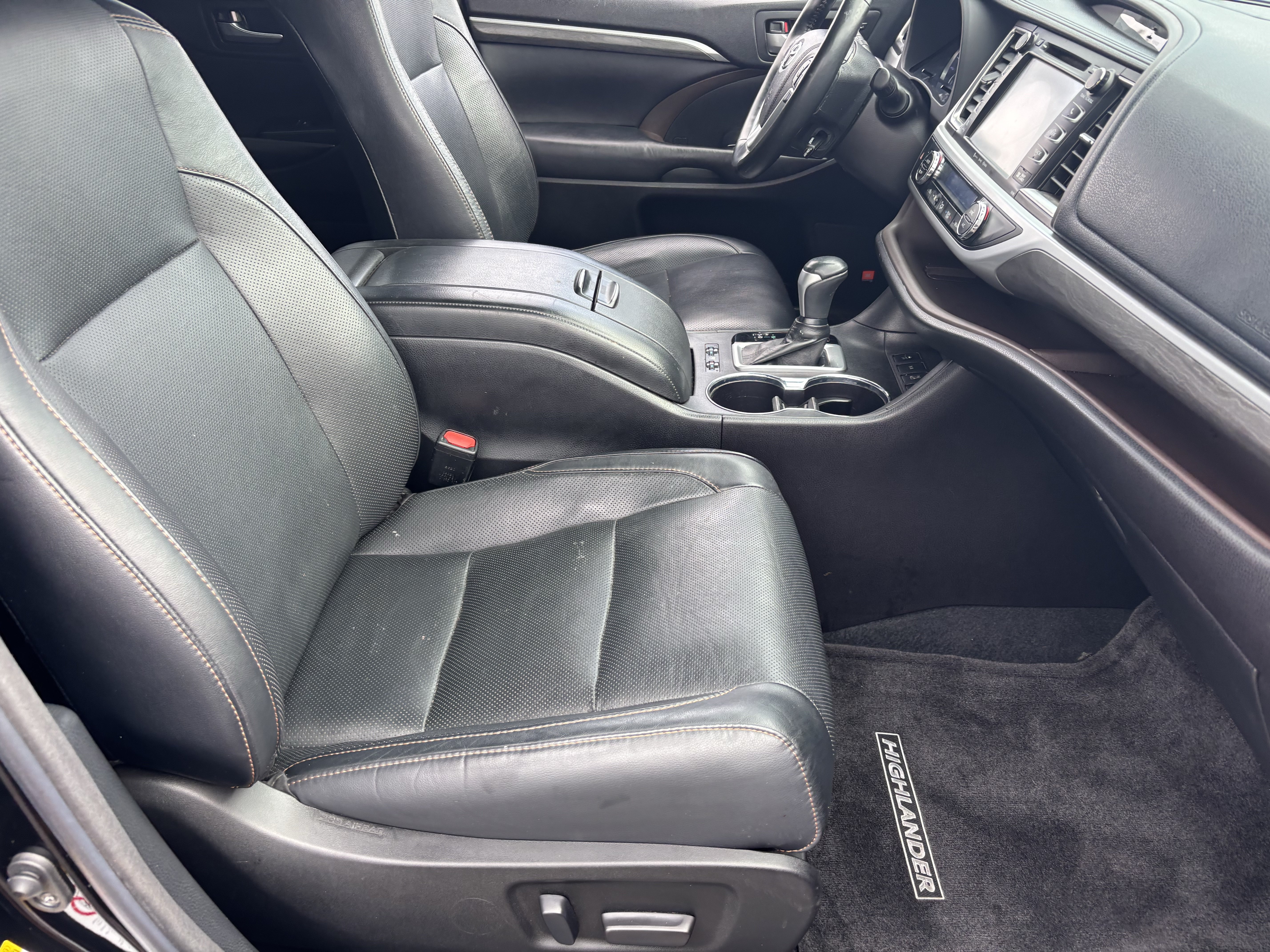 Used 2018 Midnight Black Metallic Toyota Limited Platinum image 9