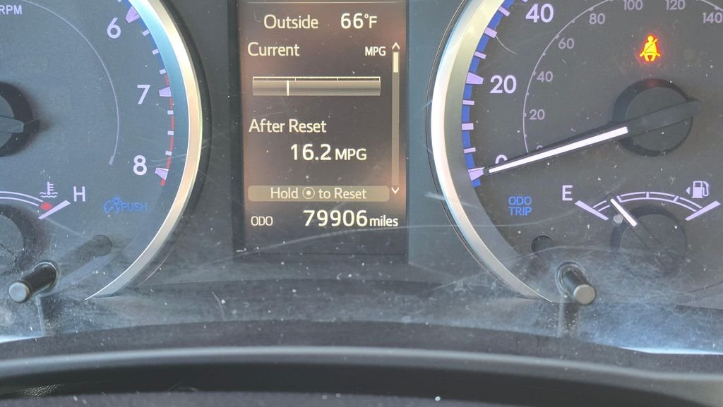 Used 2019 Blizzard Pearl Toyota LE image 29