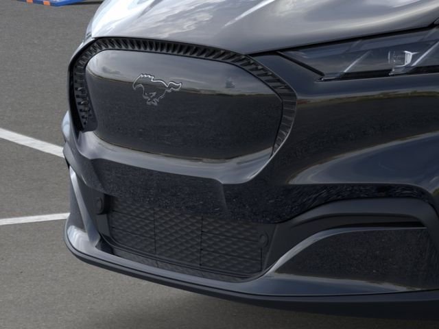New 2026 Shadow Black Ford Select image 17