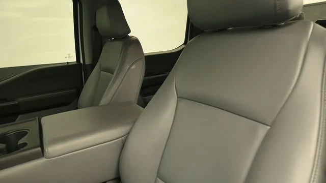 Used 2025 Oxford White Ford XL image 20