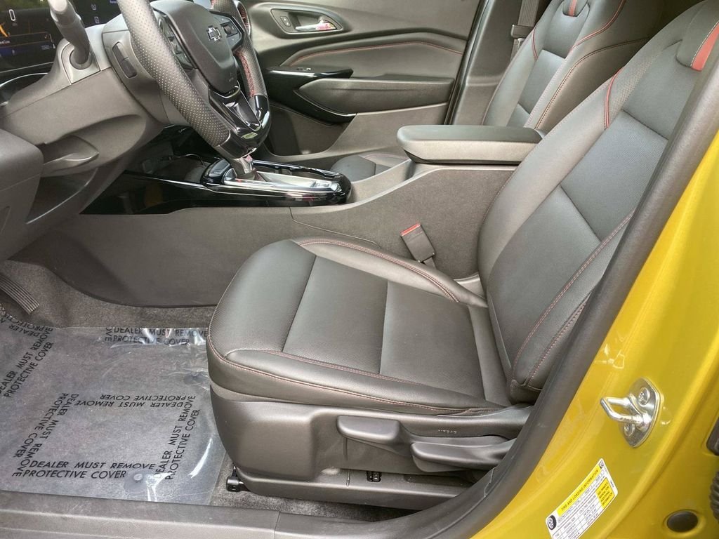 Certified Used 2025 Nitro Yellow Chevrolet 2RS image 18