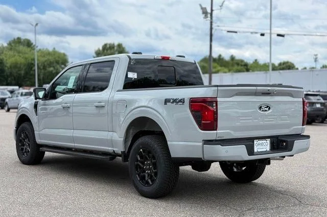 New 2026 Avalanche Ford XLT image 9