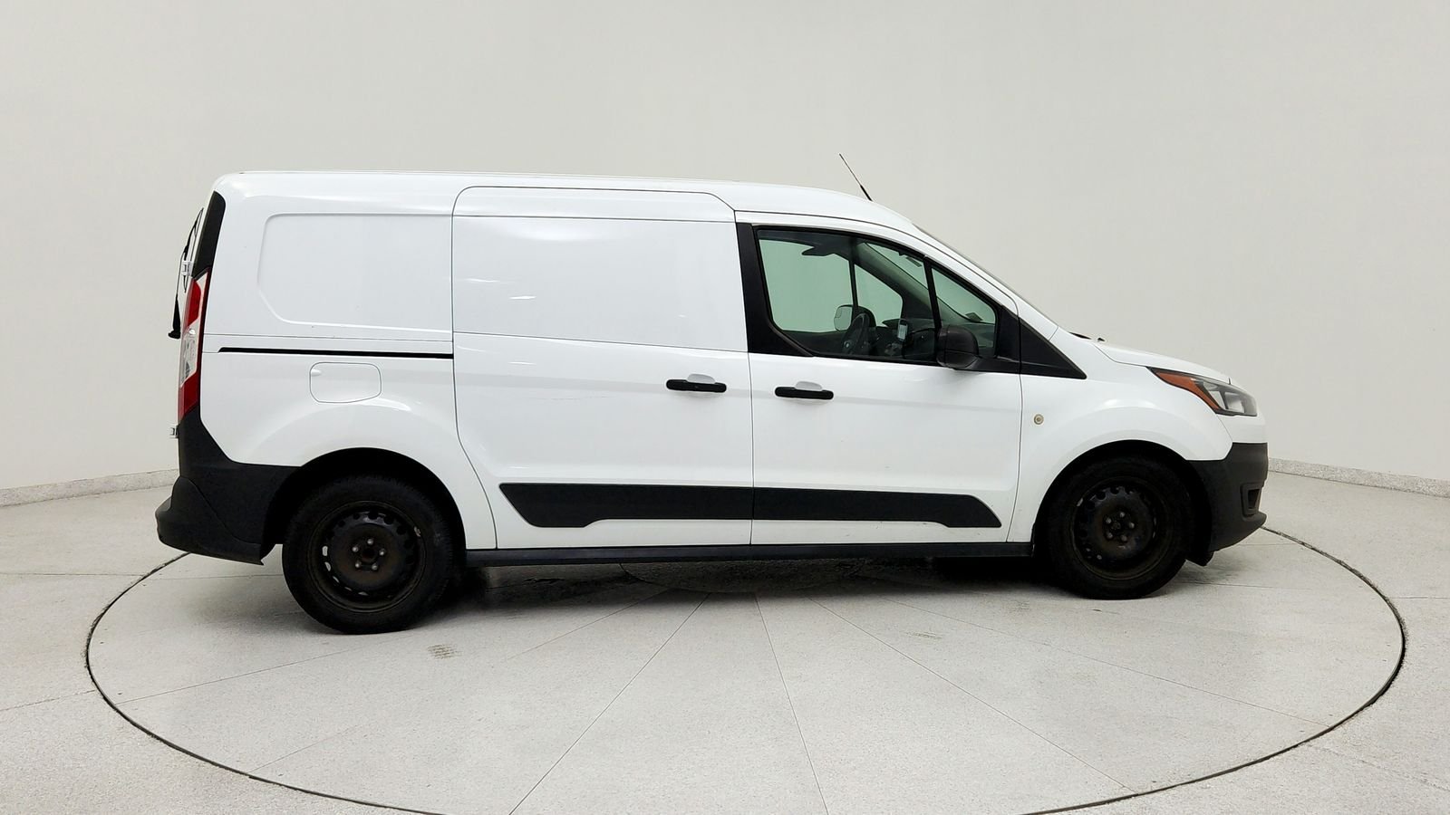 Used 2020 White Ford XL image 8