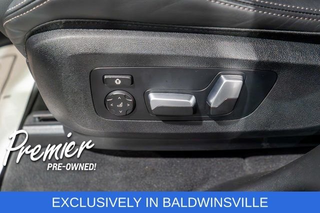 Used 2025 Black BMW xDrive40i image 17