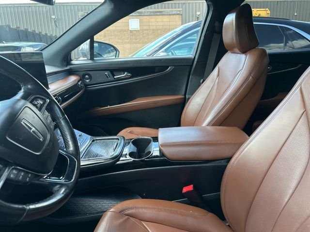 Used 2023 Gray Metallic Lincoln Reserve image 7