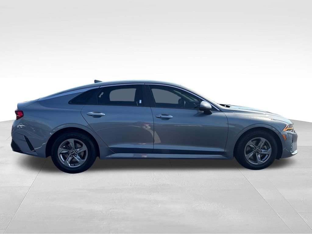Used 2021 Silver Kia LXS image 6