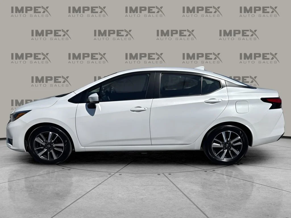 Used 2025 White Nissan 1.6 SV image 2