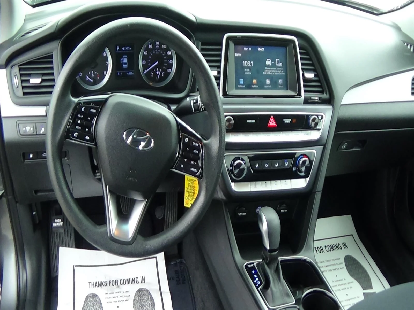 Used 2018 Machine Gray (2c) Hyundai Eco image 13