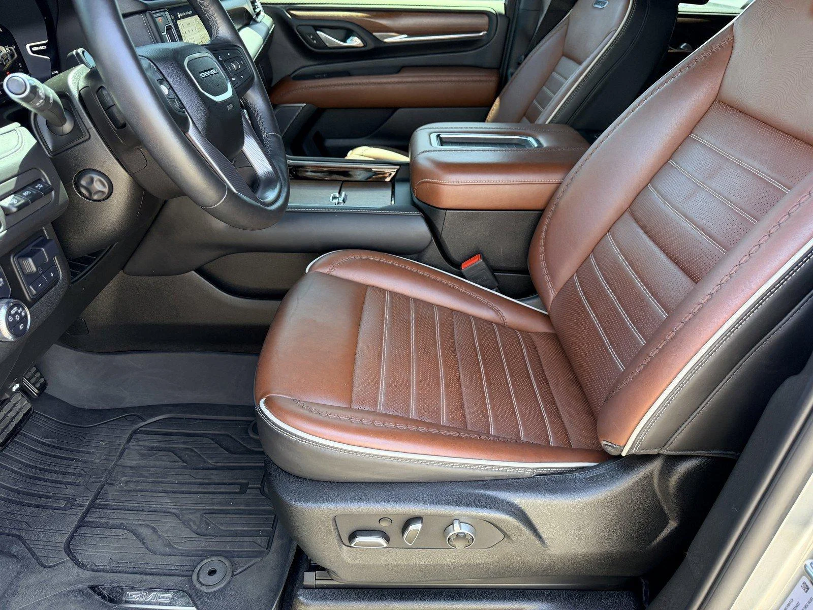 Used 2024 Sterling Metallic GMC Denali Ultimate image 20