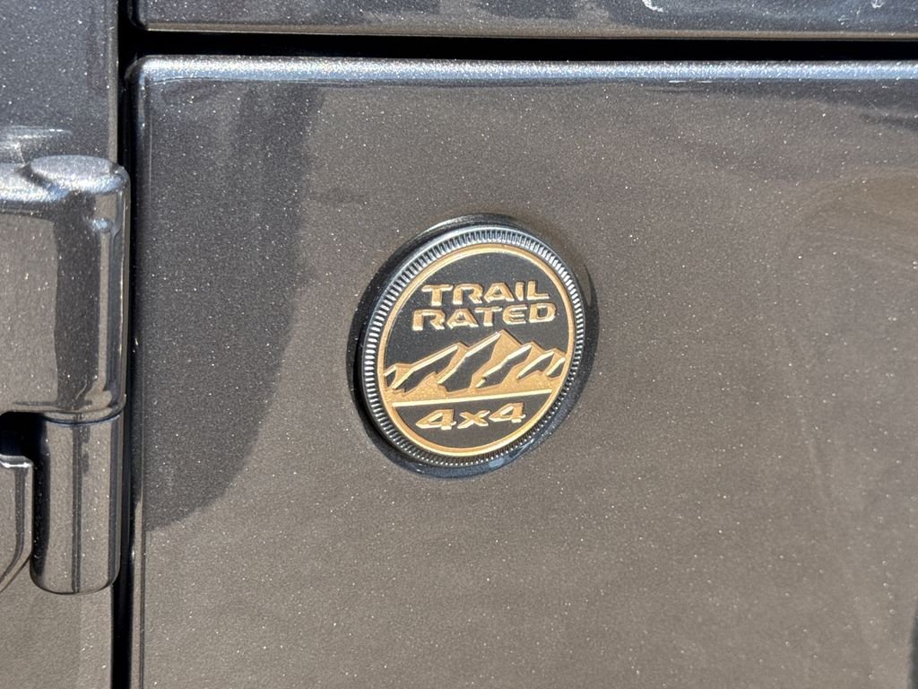 New 2026 Granite Crystal Metallic Clear-Coat Exterior Paint Jeep 85th Anniversary Edition image 10