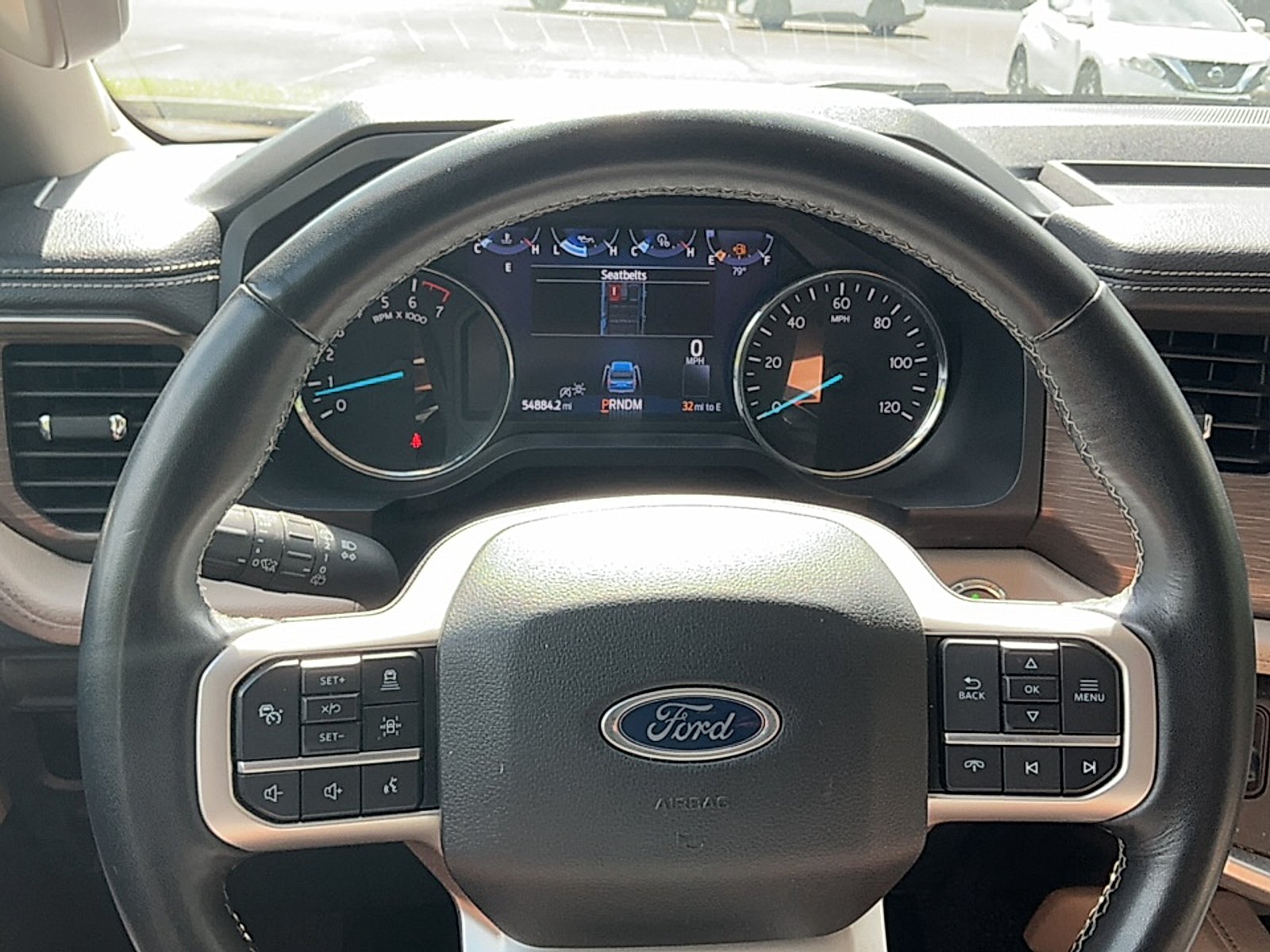 Used 2024  Ford Limited image 9