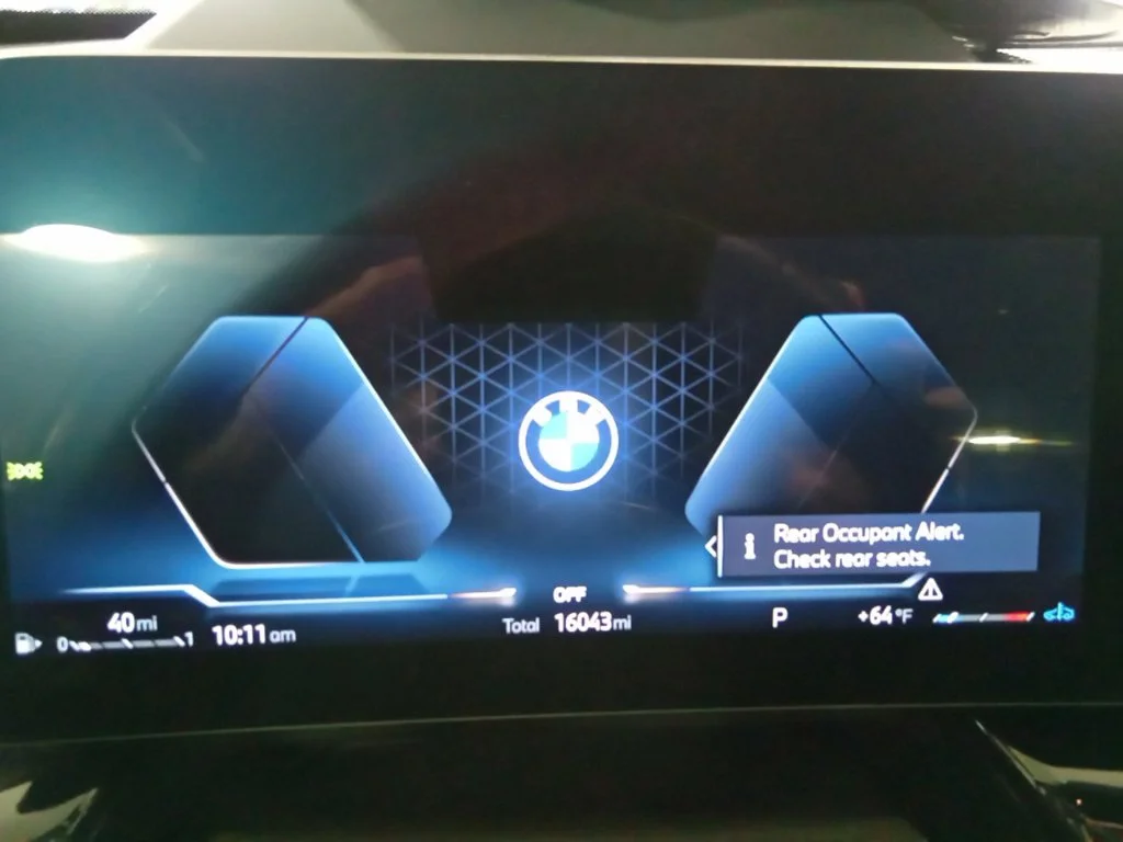 Used 2025 Blue Bay Lagoon Metallic BMW xDrive28i image 20