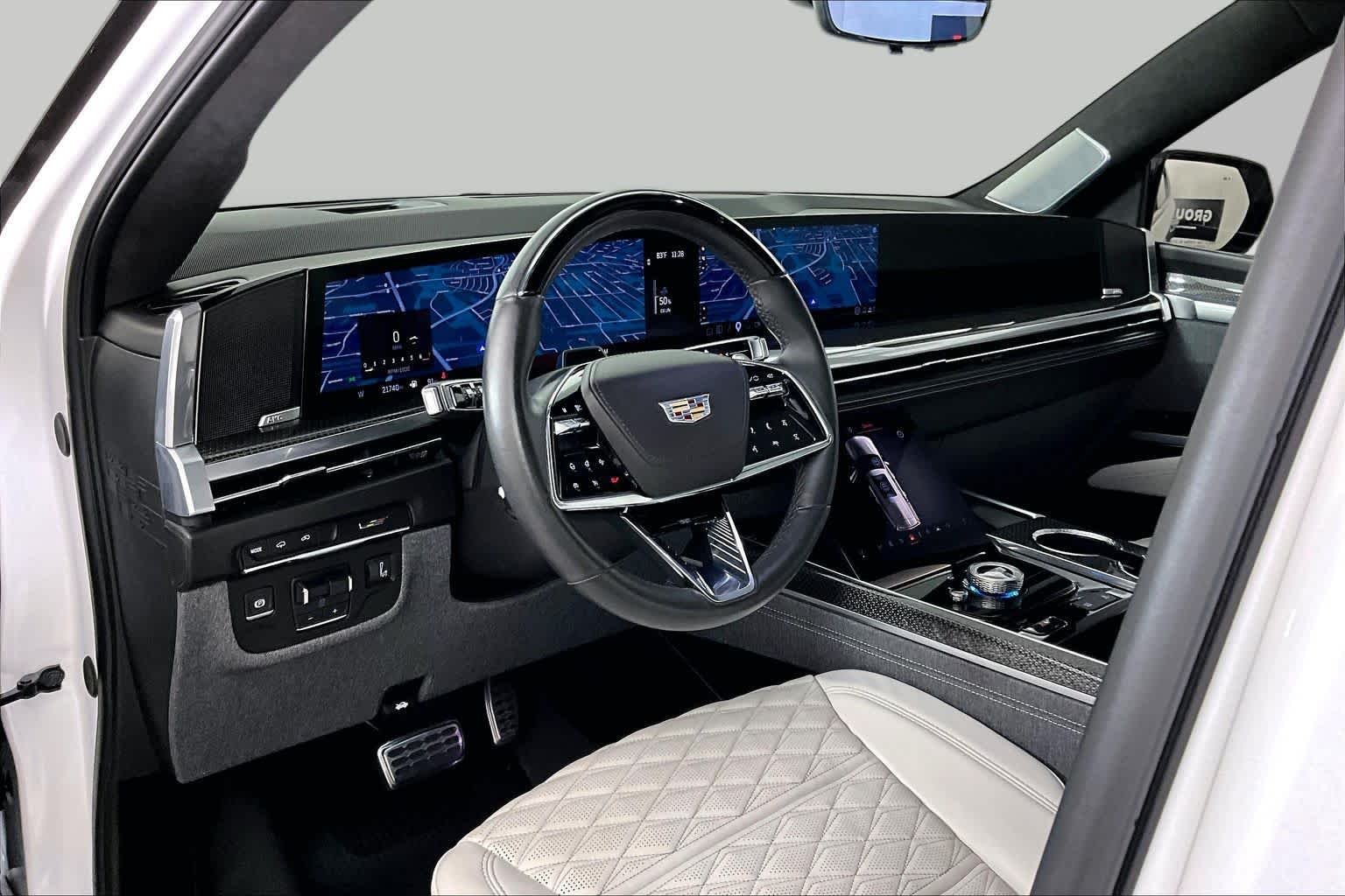 Used 2025 Crystal White Tricoat Cadillac Escalade-V image 16