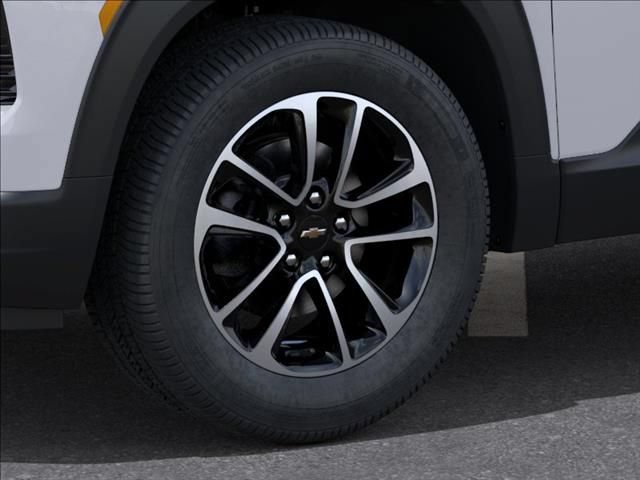 New 2026 Summit White Chevrolet LT image 9