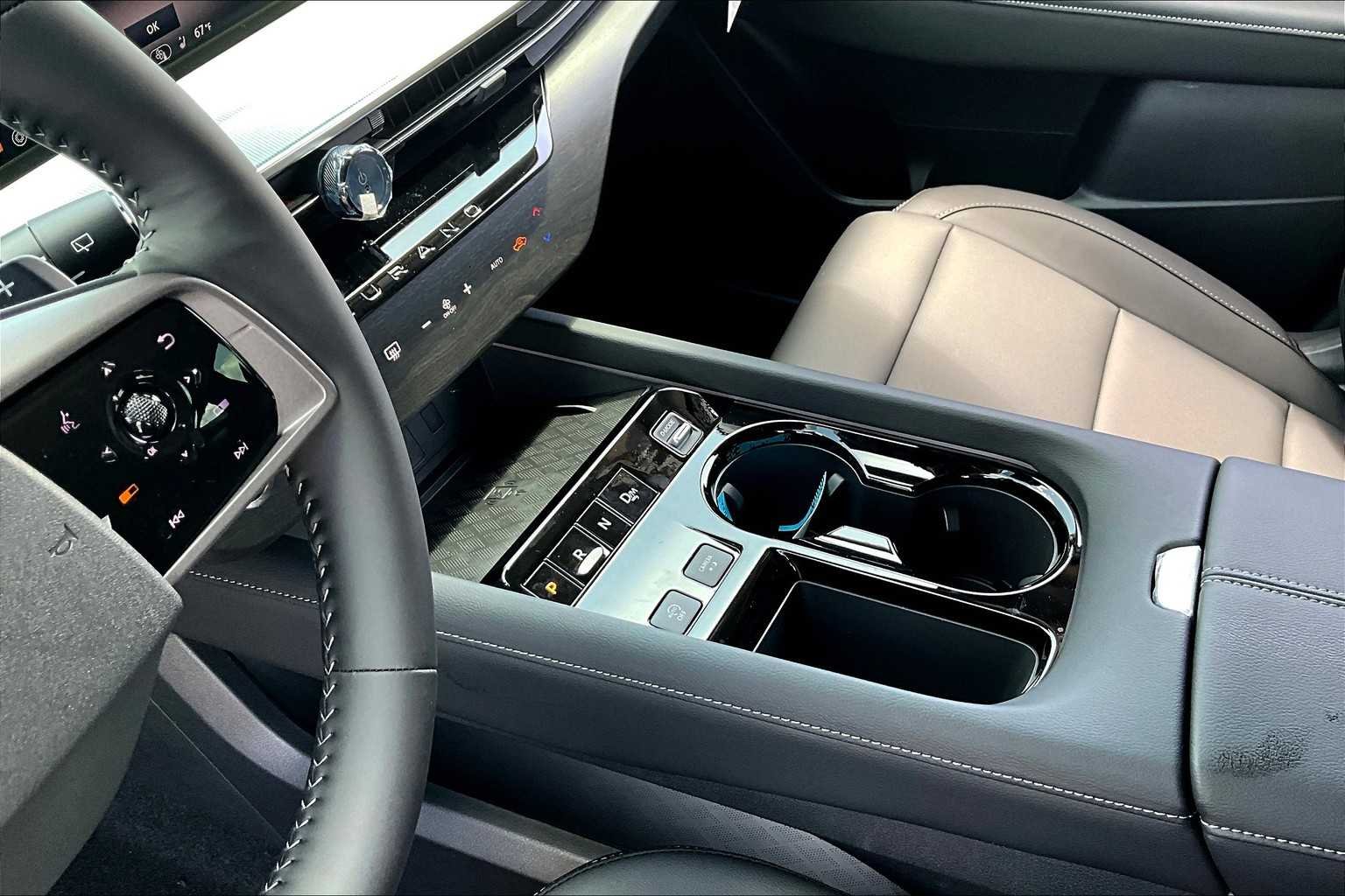 2025 Nissan Murano SL - Photo 11