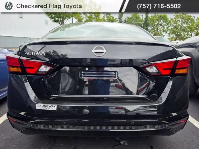 Used 2024 Super Black Clearcoat Nissan 2.5 S image 5