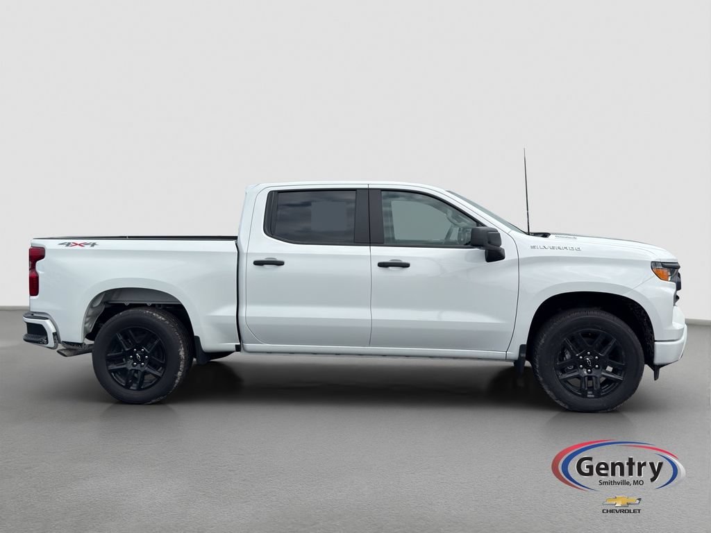 New 2026 Summit White Chevrolet Custom image 17