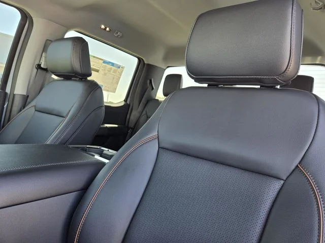 New 2026 Glacier Gray Metallic Tri-Coat Ford F-250® Lariat® image 25