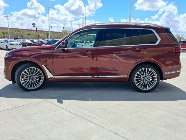 Used 2025 Red BMW xDrive40i image 4