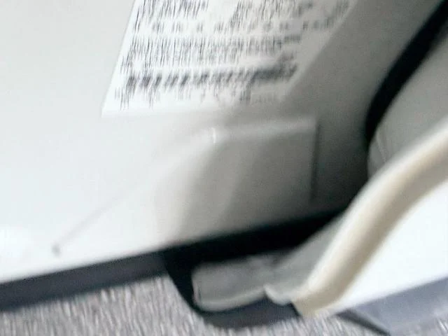 Used 2011 White Suede Ford SE image 44
