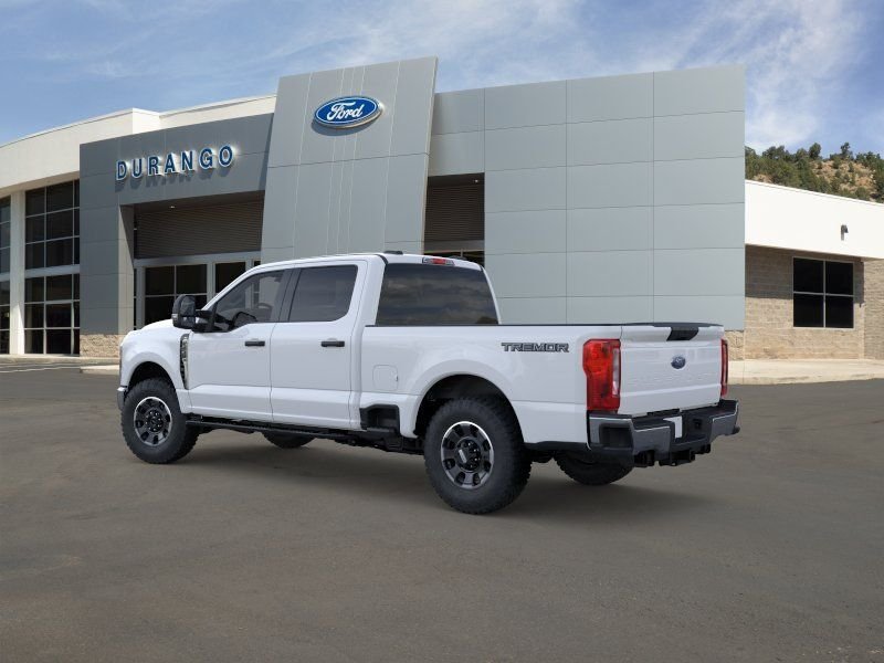 New 2026 Oxford White Ford F-250® XLT image 4