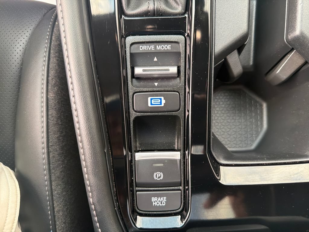 2023 Honda Accord Hybrid Touring - Photo 30