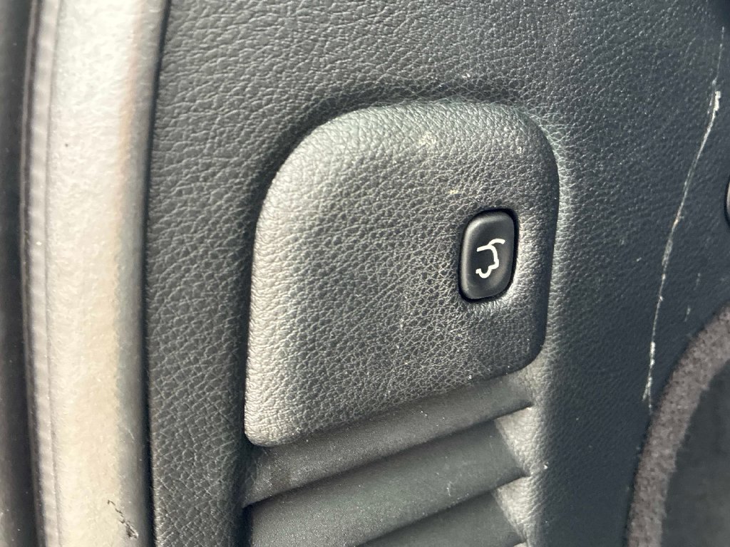 Used 2014 Black Jeep Limited image 16