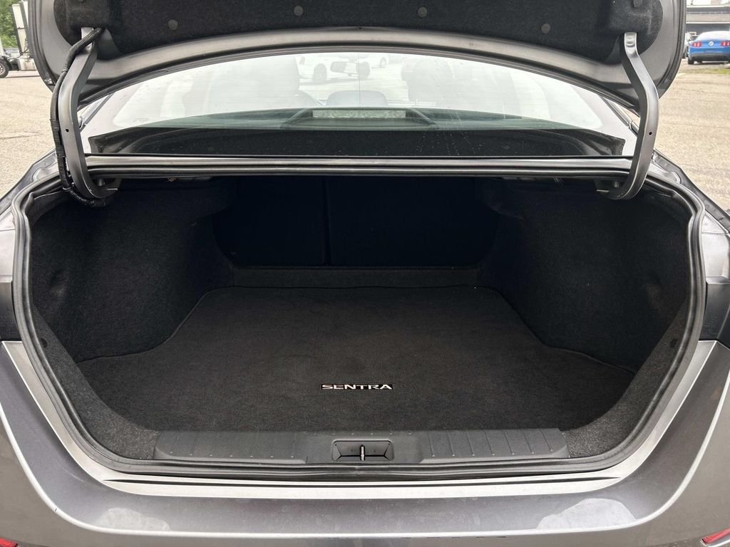 Used 2025 Gray Nissan S image 11