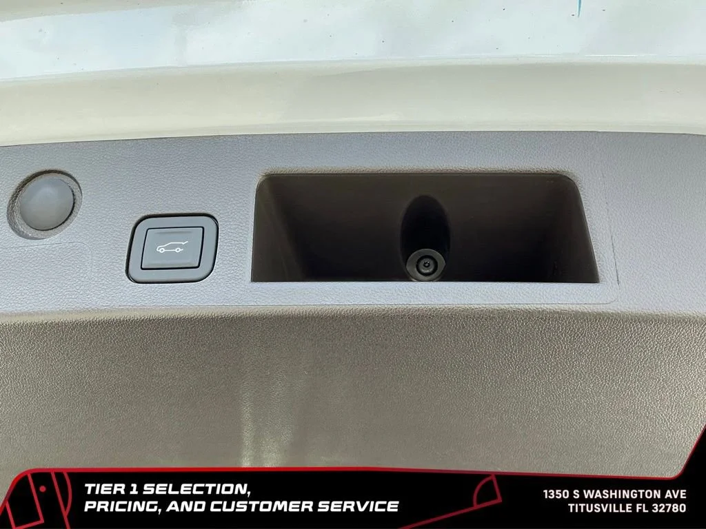 New 2026 Glacier White Tricoat GMC Denali image 21