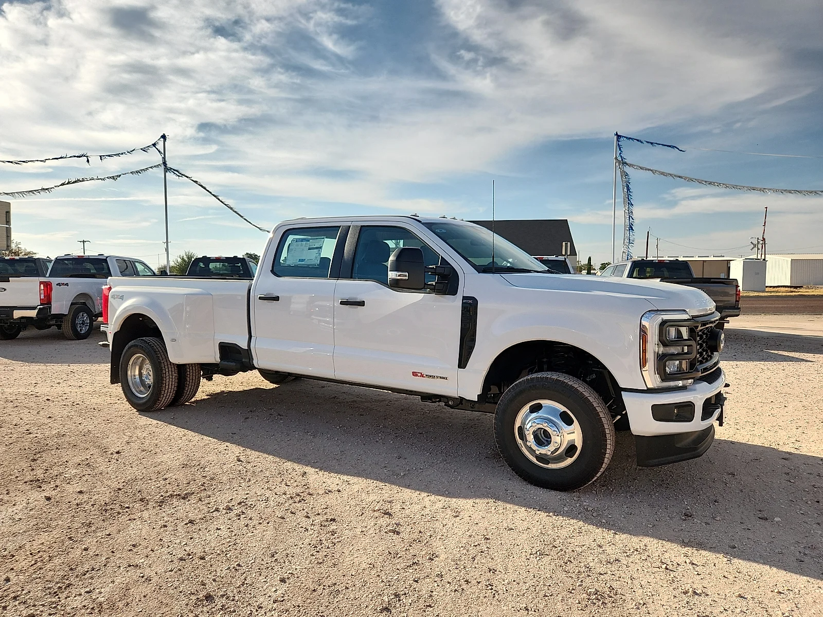 New 2027 Oxford White Ford XL image 8