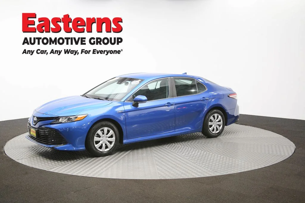 Used 2020 Blue Toyota LE image 53