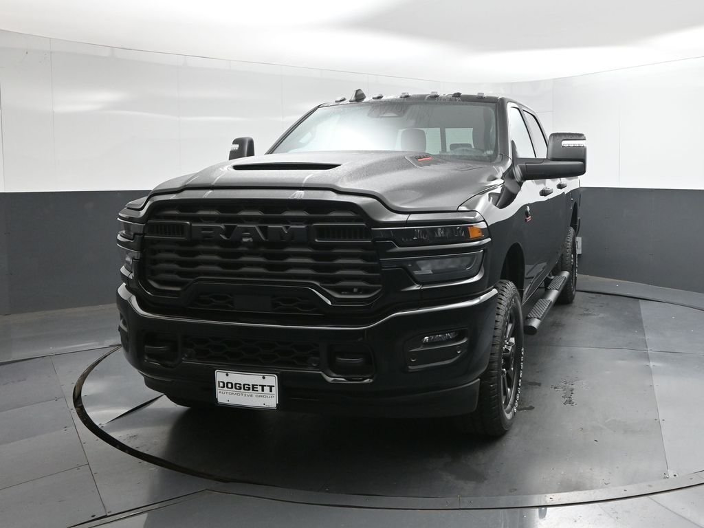 New 2026 Diamond Black Crystal Pearl-Coat Exterior Paint RAM Tradesman image 22