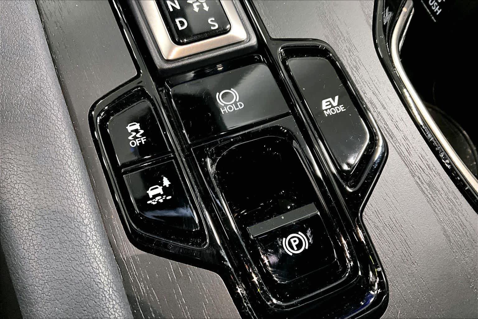 Certified Used 2024 Caviar Lexus Luxury image 34