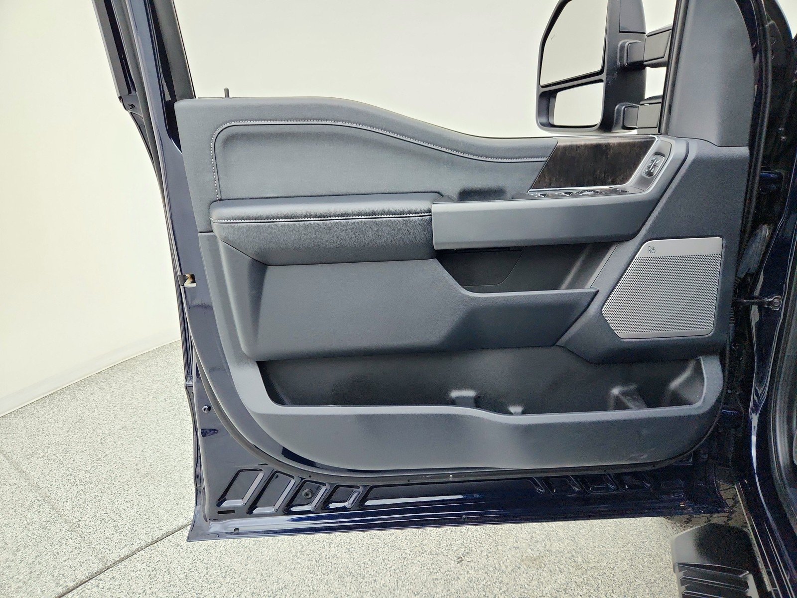 Used 2023 ANTIMATTER BLUE Ford LARIAT image 25