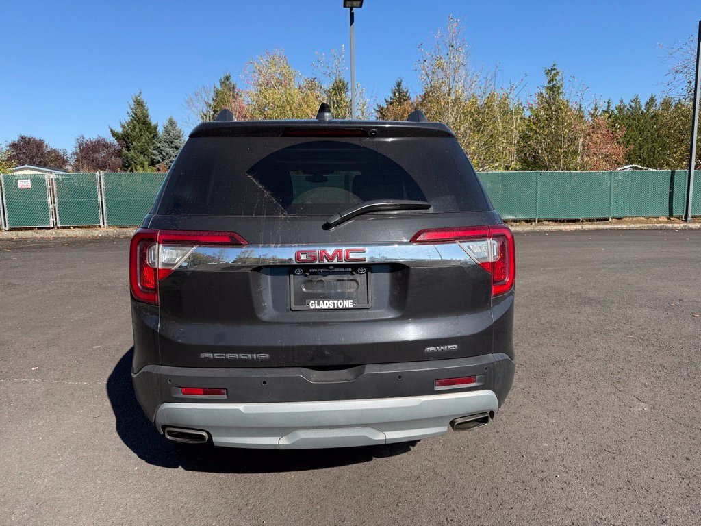 Used 2020 Carbon Black Metallic GMC SLE image 6