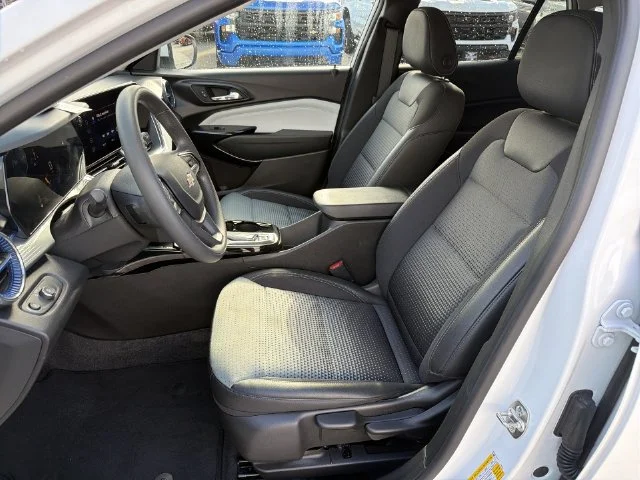 Used 2026 White Chevrolet LT image 20
