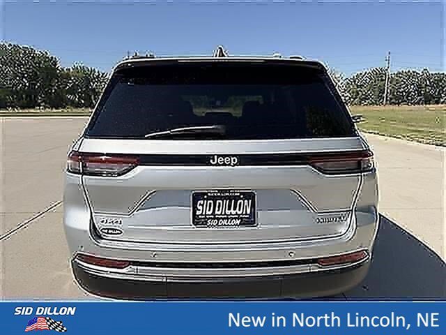 New 2026 Silver Zynith Jeep Limited image 4