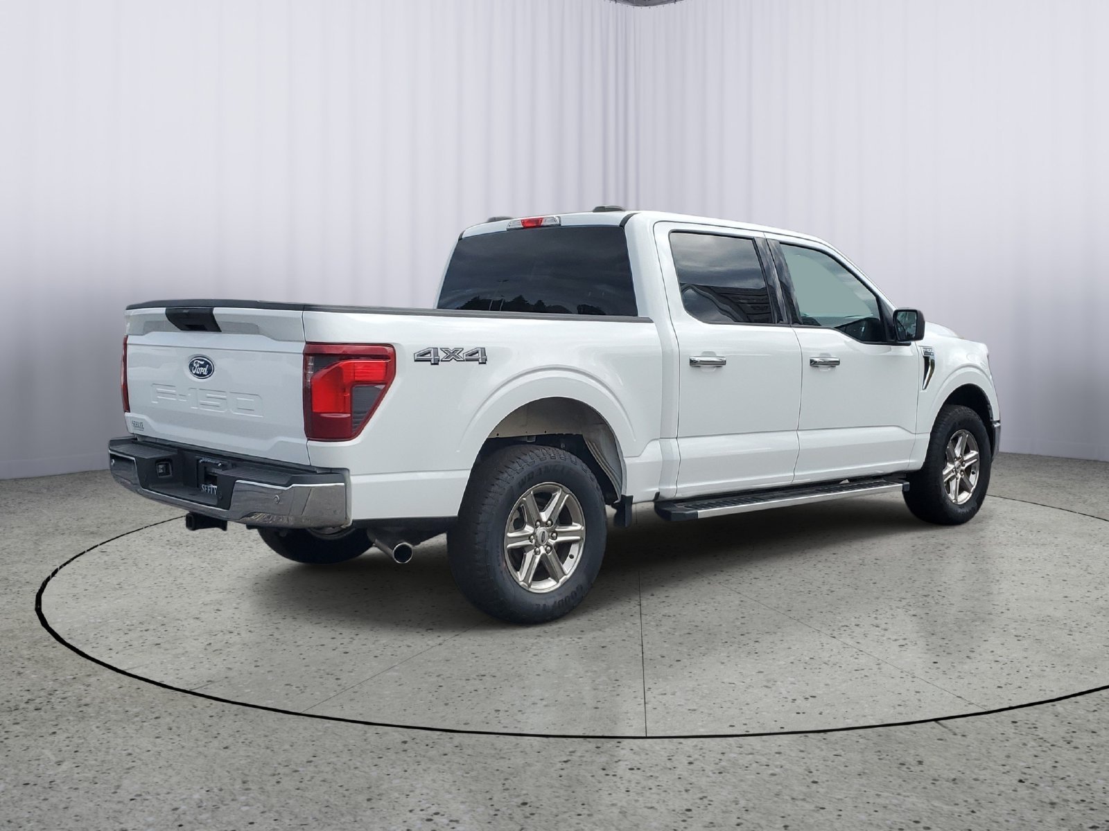 Certified Used 2025 White Ford XLT image 4