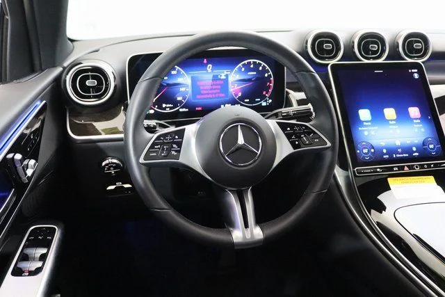 2025 Mercedes-Benz GLC Base - Photo 16