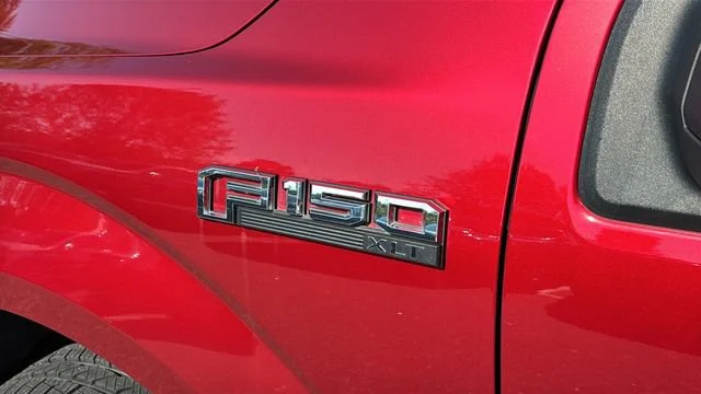 Used 2018 Red Ford XLT image 43
