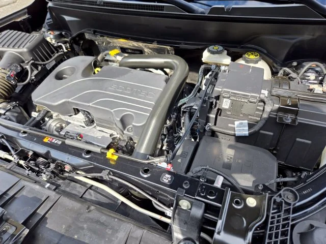 Used 2023 Black GMC SLE image 23