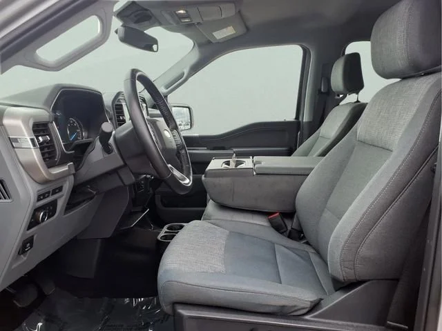 Used 2022  Ford XL image 18