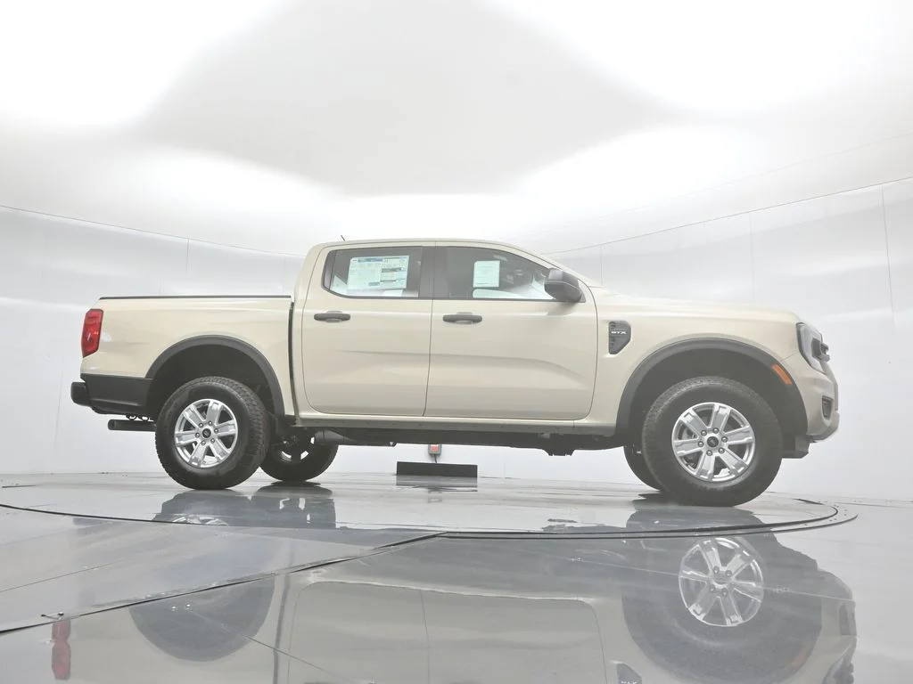 New 2025 Beige Ford XL image 3