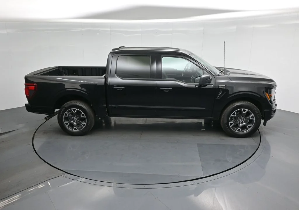 New 2024 Black Ford XLT image 36
