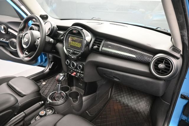 Used 2015 Blue MINI Base image 14